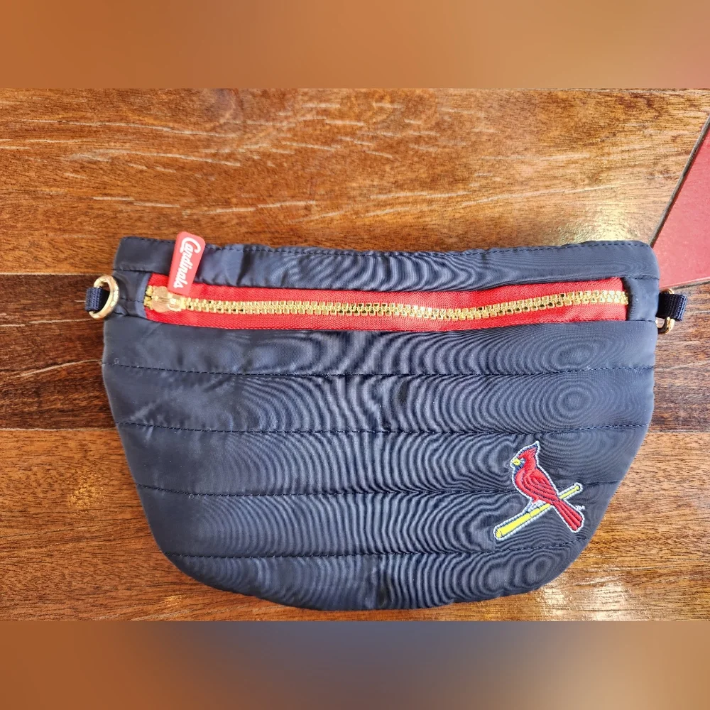 Cardinals Cross Body purse - Picture 2 of 3